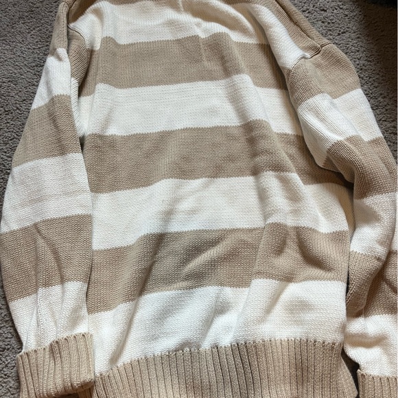 Brandy Melville striped oversized sweater - Picture 4 of 5